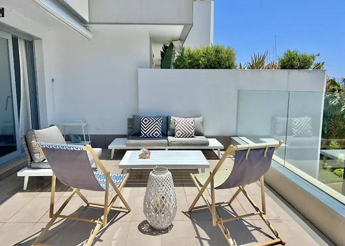 3 - Proche Du Port De Cabopino A マルベーリャ