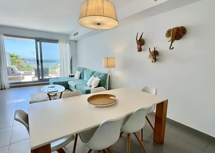 3 - Proche Du Port De Cabopino A