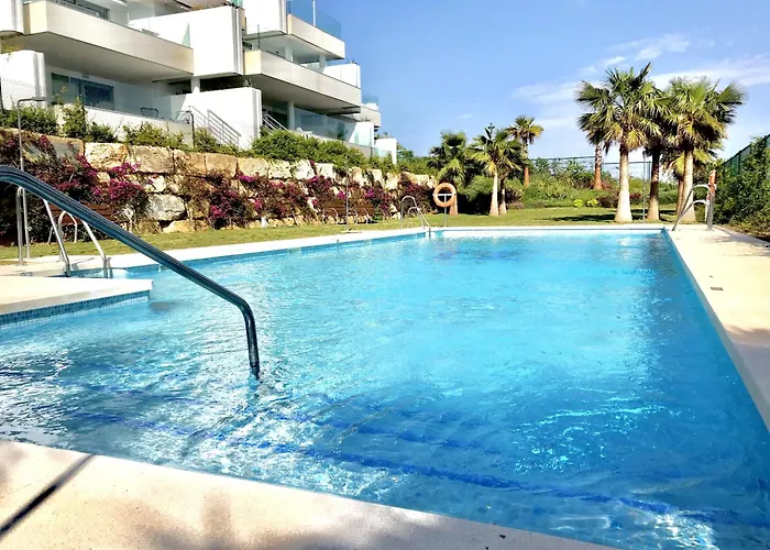 3 - Proche Du Port De Cabopino A * Marbella