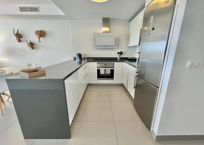 3 - Proche Du Port De Cabopino A * Marbella