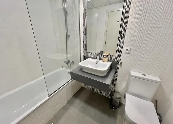 3 - Proche Du Port De Cabopino A Apartamento *