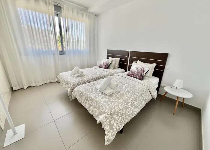 3 - Proche Du Port De Cabopino A Apartamento *